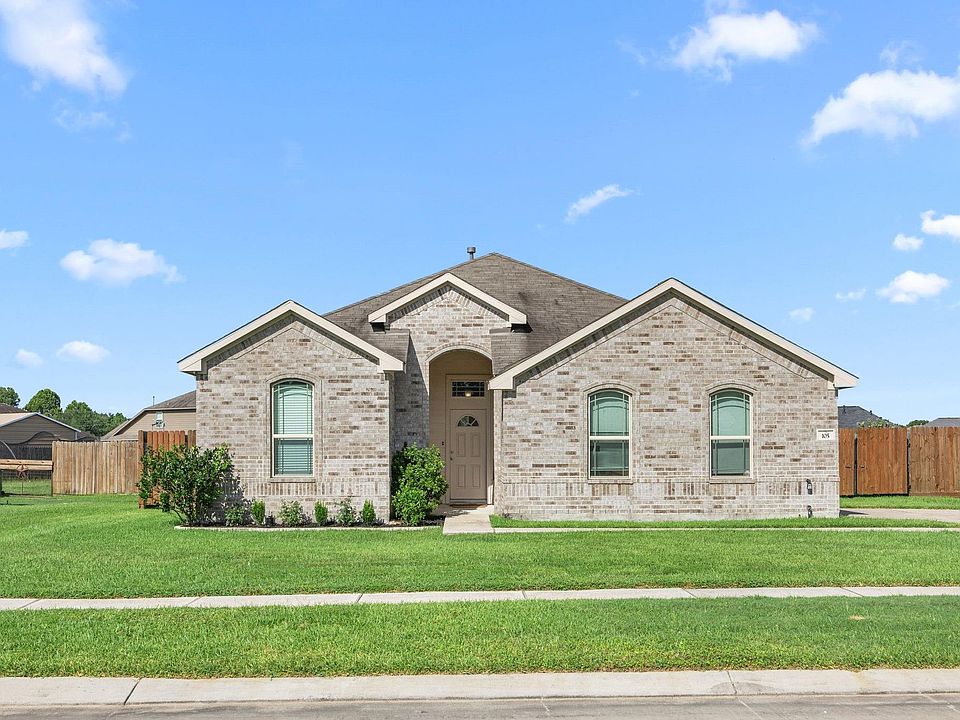 1st image of 105 Sam Dr