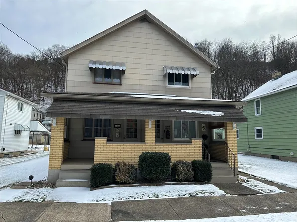 628 6th Ave, Ford City, PA 16226