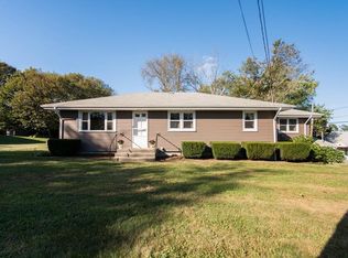 18 Compos St, Somerset, MA 02726
