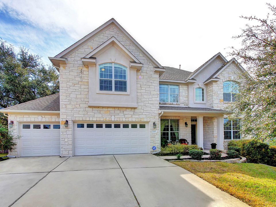 2205 Bloomfield Hills Pass