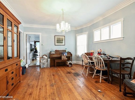3rd image of 5306 W Belle Plaine Ave