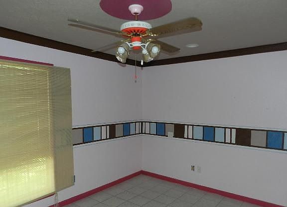 4th image of 9423 Spiralwood Ln