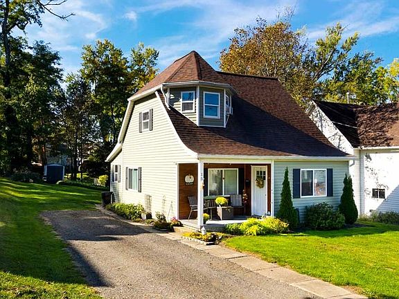 3rd image of 15 Robinson St