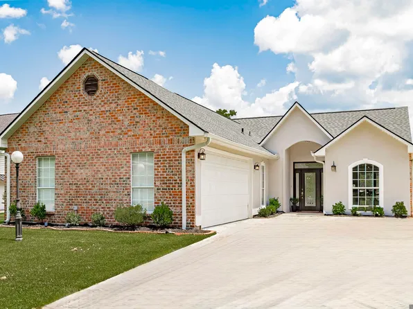 13522 Bayou Terrace Dr, Saint Amant, LA 70774