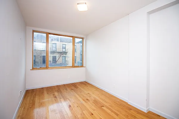 Rented by Oxford Property Group | media 13