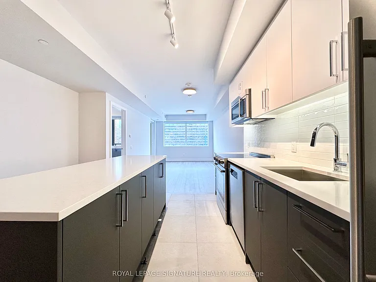 664 Spadina Ave #210 — Photo 2