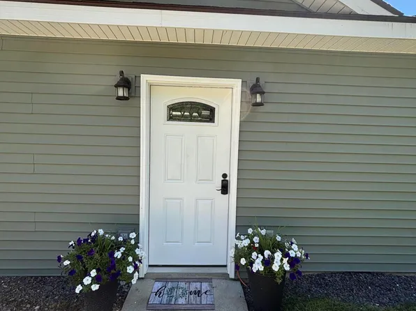 241 New Vineyard Road, Farmington, ME 04938