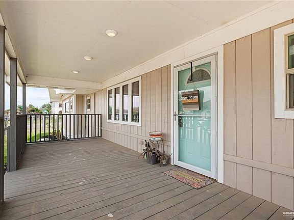 3rd image of 7800 Estrella St