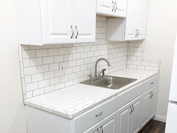 3rd image of 760 N Hoover St APT 306