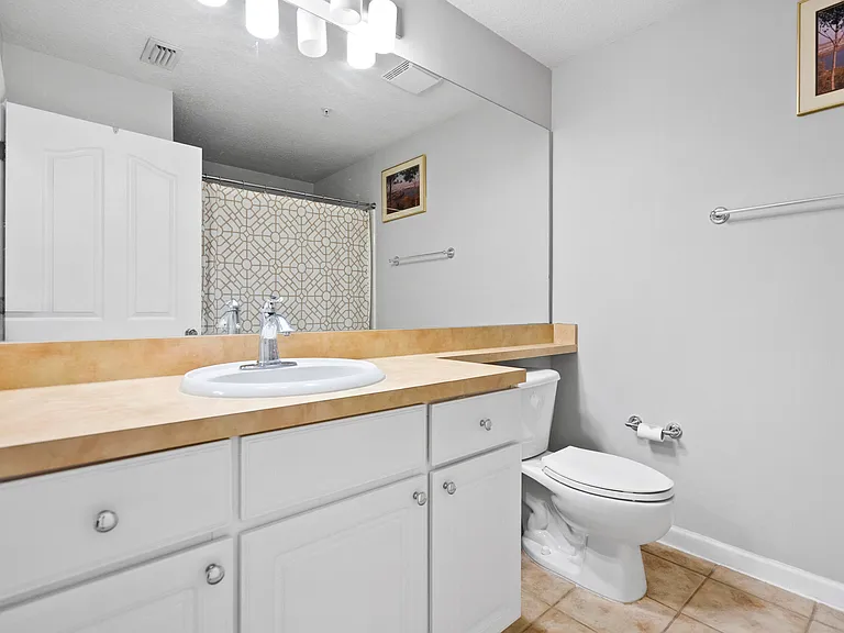 3303 Myrtlewood Cir E — Photo 12
