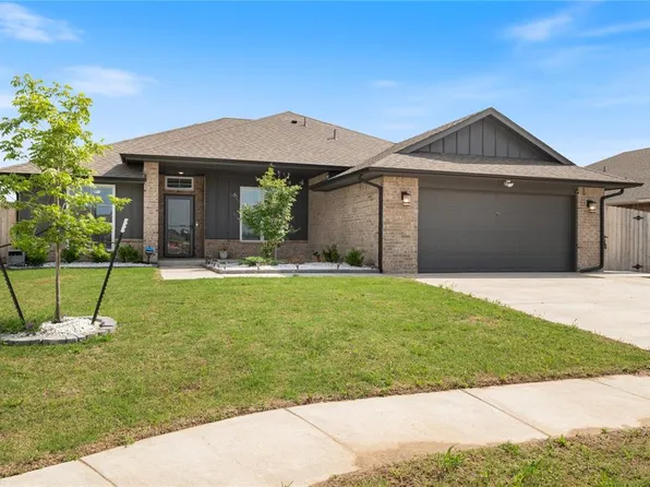 900 SE 17th St, Newcastle, OK 73065