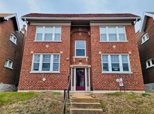 3211 Halliday Ave APT 2E, Saint Louis, MO 63118