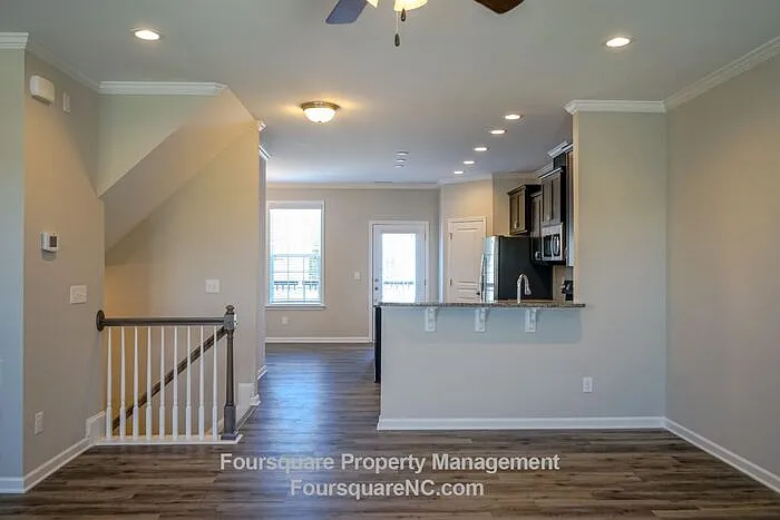 6405 Giddings St — Photo 27