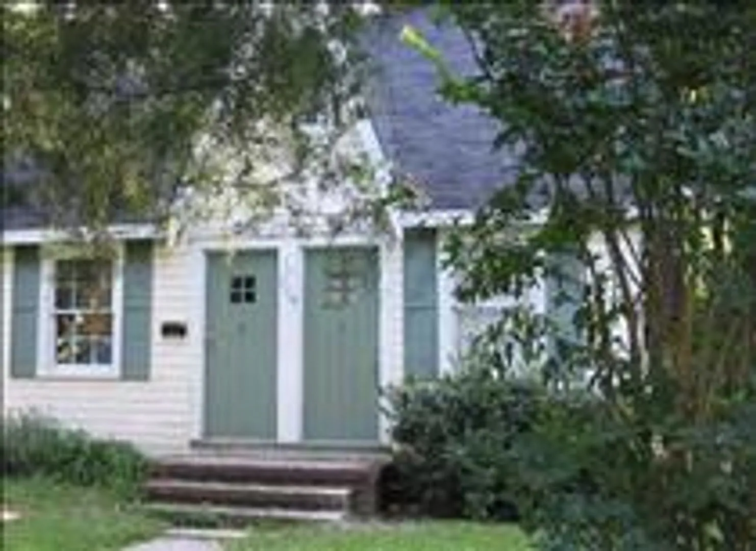 220 Cook St — Photo 1