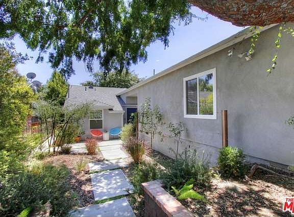 2nd image of 2471 Lindsay Ln