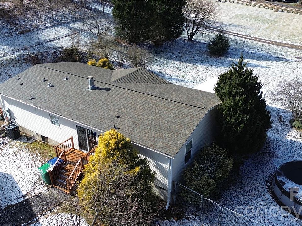 1st image of 703 Garren Creek Rd