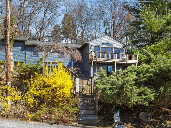 6 Tennis Court Road, Mahopac, NY 10541