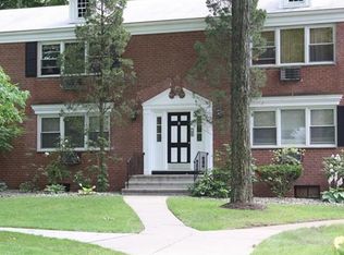9 Sussex Ct APT 401, Suffern, NY 10901