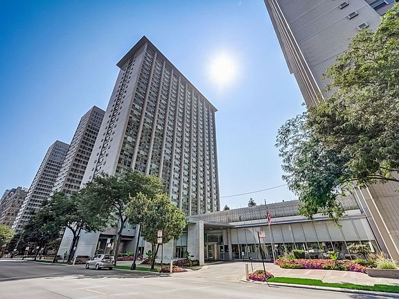 2nd image of 3600 N Lake Shore Dr APT 1205