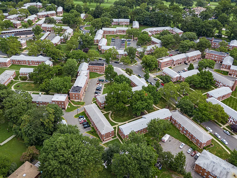 Forest Hill Apartments — Photo 5