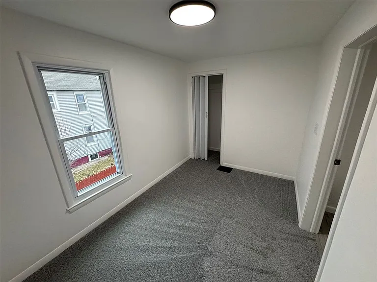 92 Crocker Ave #2 — Photo 4