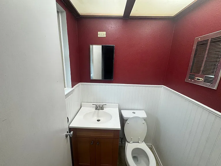 4217 Redbud Ave — Photo 8