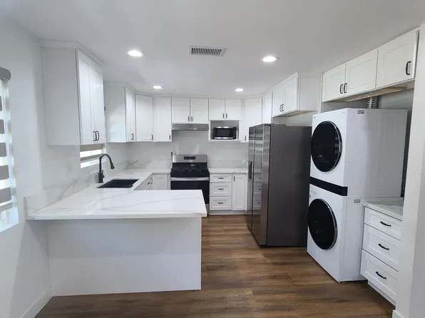 1458 N 1st Ave #C, Upland, CA 91786