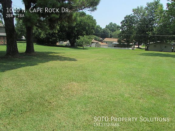 3rd image of 1030 N Cape Rock Dr