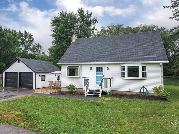 2S011 Nelson Lake Rd, Batavia, IL 60510