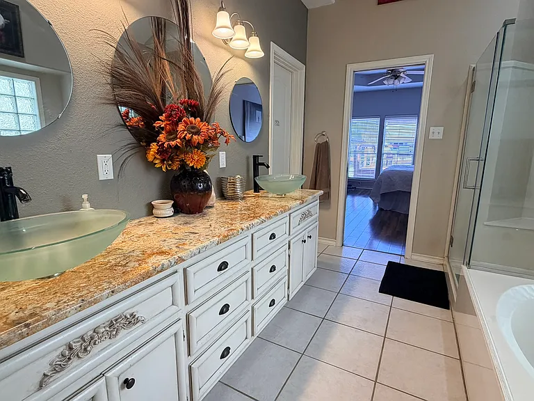 13806 Primavera Dr — Photo 28