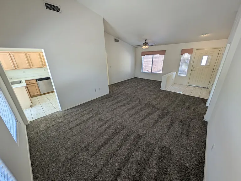 10113 Crescent Creek Dr — Photo 5