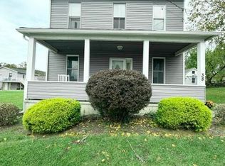 38 W 2nd St, Wind Gap, PA 18091