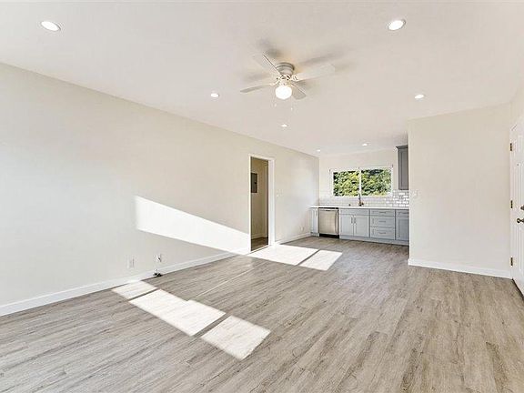 3rd image of 2334 34th St #2
