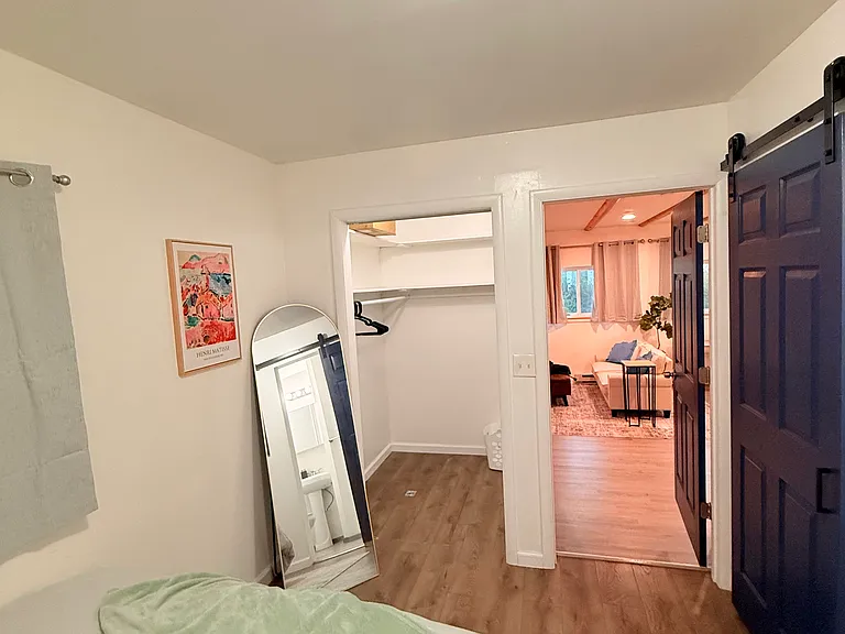 2561 S Carey Way #B — Photo 8