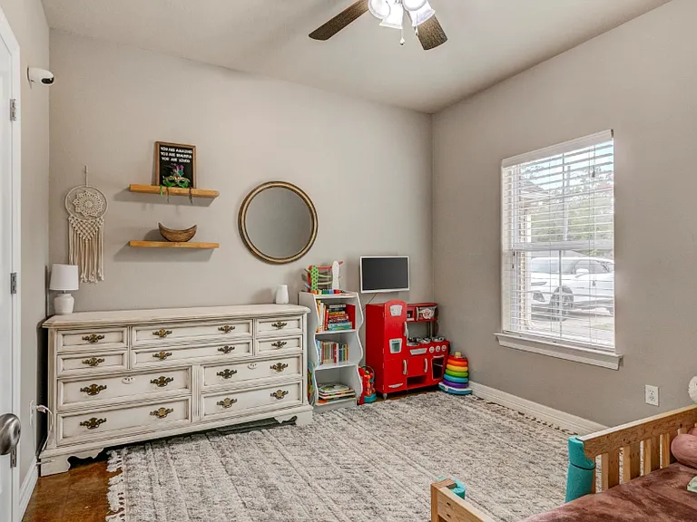 6407 Norwood St — Photo 9