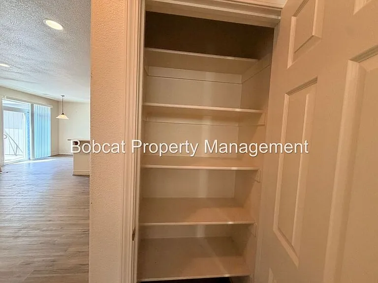 1362 Branden Ln — Photo 18