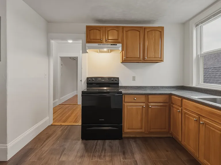 14 Magnolia Sq #3 — Photo 18