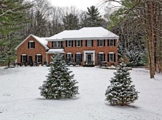 41 E Claremont Dr, Voorheesville, NY 12186