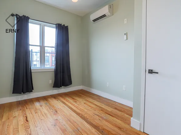 1285 Madison Street image 3 of 7