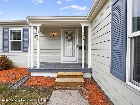 5th image of 2315 Groesbeck Ave
