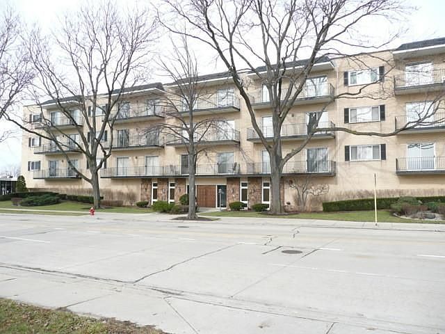 1st image of 6020 Lincoln Ave Unit 209