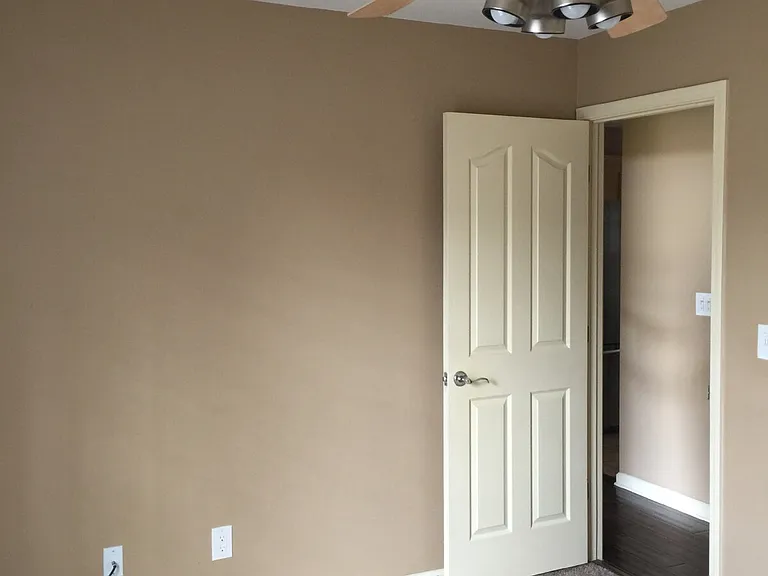 336 Oxford Cv — Photo 11