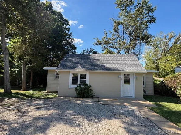 411 Long St, Herculaneum, MO 63048