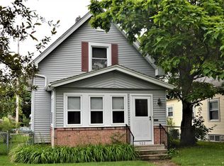 922 H Ave NW, Cedar Rapids, IA 52405