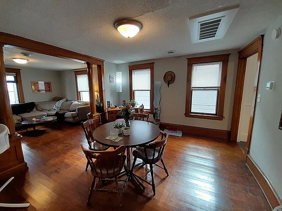 5th image of 2540 Quincy St NE Unit 2
