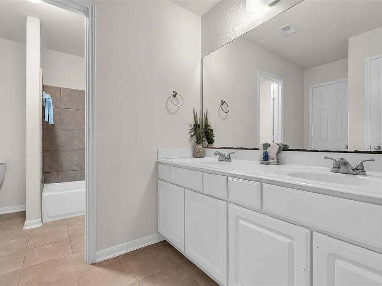 3050 Thicket Path Way — Photo 18