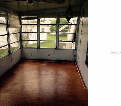 5th image of 102 52nd Avenue Dr E