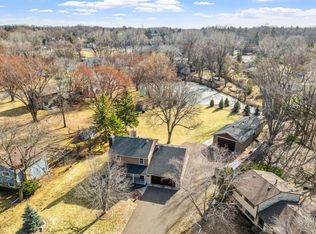 1144 Waldon Pl, Arden Hills, MN 55112