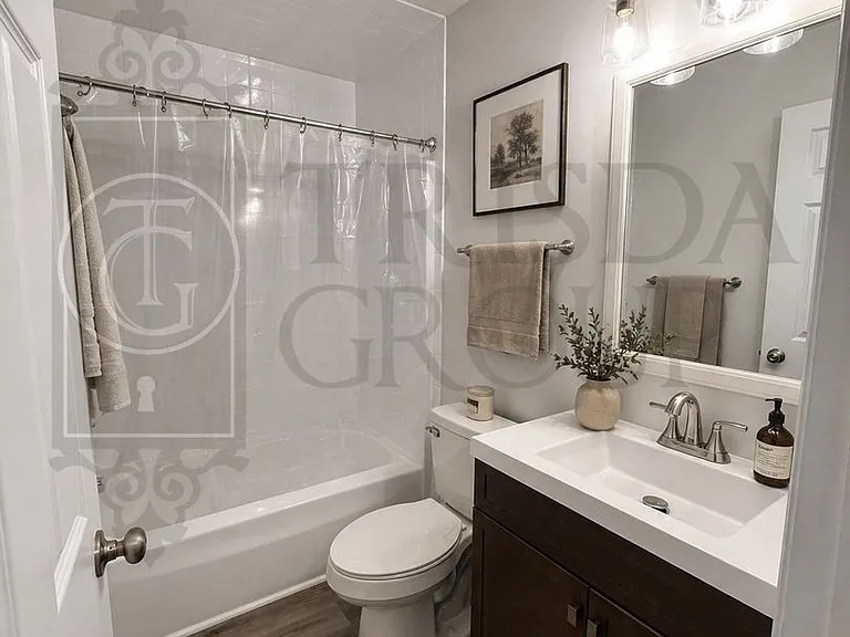 213 West St — Photo 21