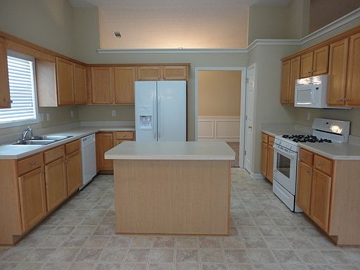 5th image of 1382 Culverstone Dr